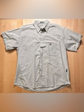 Vintage Billabong Men's Short-Sleeve Button-Down Shirt in Light Gray made in USA